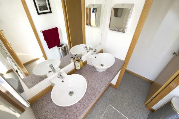 The Rose Luxury Toilets For up to 350 guests